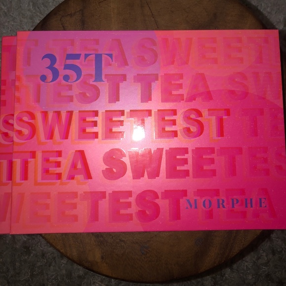 NIB 35T MORPHE SWEETEST TEA ARTISTRY PALETTE 💖🎨 - Picture 3 of 4